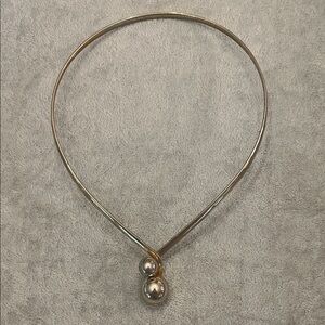 Elegant Gold-tone Choker Necklace